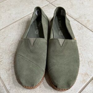 Tom’s Green Suede Flats